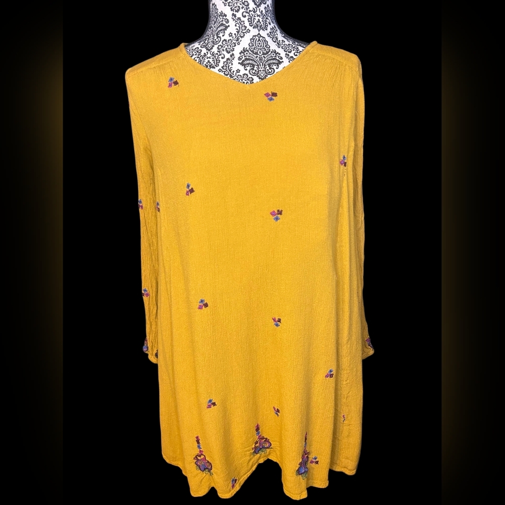 Japana Mustard Floral Embroidered Tunic Top - Picture 4 of 5